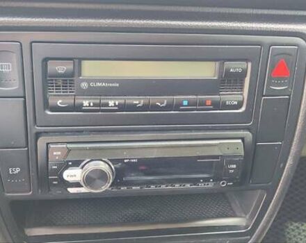 Белый Фольксваген Пассат, объемом двигателя 1.8 л и пробегом 220 тыс. км за 4999 $, фото 25 на Automoto.ua