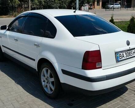 Белый Фольксваген Пассат, объемом двигателя 1.8 л и пробегом 220 тыс. км за 4999 $, фото 5 на Automoto.ua