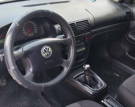 Белый Фольксваген Пассат, объемом двигателя 1.8 л и пробегом 220 тыс. км за 4999 $, фото 18 на Automoto.ua