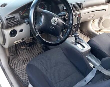 Белый Фольксваген Пассат, объемом двигателя 1.78 л и пробегом 369 тыс. км за 3800 $, фото 11 на Automoto.ua