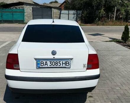 Белый Фольксваген Пассат, объемом двигателя 1.8 л и пробегом 220 тыс. км за 4999 $, фото 13 на Automoto.ua