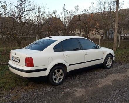 Белый Фольксваген Пассат, объемом двигателя 1.78 л и пробегом 369 тыс. км за 3800 $, фото 2 на Automoto.ua