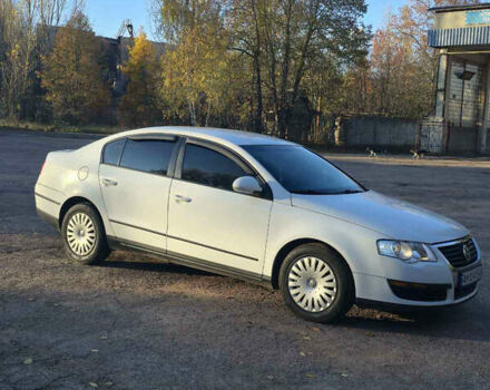 Фольксваген Пассат 2006 в Бердичеве на Automoto.ua Белый Фольксваген Пассат, объемом двигателя 1.9 л и пробегом 512 тыс. км за 6000 $, фото 4 на Automoto.ua