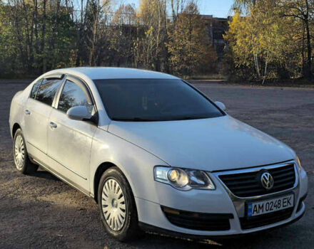 Фольксваген Пассат 2006 в Бердичеве на Automoto.ua Белый Фольксваген Пассат, объемом двигателя 1.9 л и пробегом 512 тыс. км за 6000 $, фото 2 на Automoto.ua