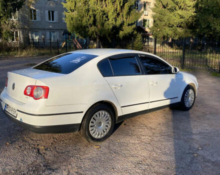 Фольксваген Пассат 2006 в Бердичеве на Automoto.ua Белый Фольксваген Пассат, объемом двигателя 1.9 л и пробегом 512 тыс. км за 6000 $, фото 10 на Automoto.ua