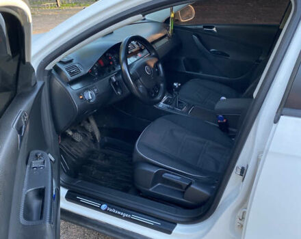 Фольксваген Пассат 2006 в Бердичеве на Automoto.ua Белый Фольксваген Пассат, объемом двигателя 1.9 л и пробегом 512 тыс. км за 6000 $, фото 16 на Automoto.ua