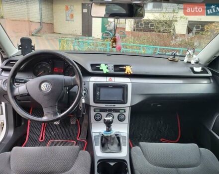 Білий Фольксваген Пассат, об'ємом двигуна 1.9 л та пробігом 341 тис. км за 7000 $, фото 18 на Automoto.ua