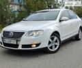 Белый Фольксваген Пассат, объемом двигателя 2 л и пробегом 320 тыс. км за 5200 $, фото 1 на Automoto.ua