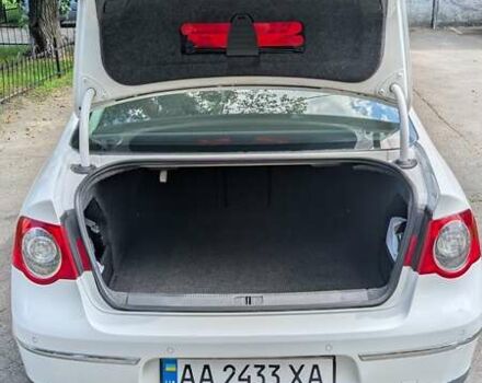 Білий Фольксваген Пассат, об'ємом двигуна 1.8 л та пробігом 224 тис. км за 6999 $, фото 32 на Automoto.ua