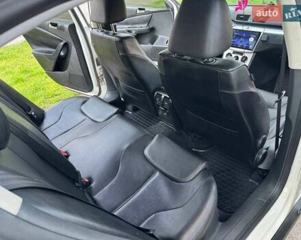 Білий Фольксваген Пассат, об'ємом двигуна 1.98 л та пробігом 251 тис. км за 7600 $, фото 24 на Automoto.ua