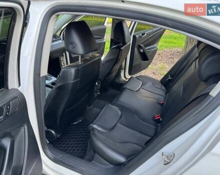 Білий Фольксваген Пассат, об'ємом двигуна 1.98 л та пробігом 251 тис. км за 7600 $, фото 22 на Automoto.ua