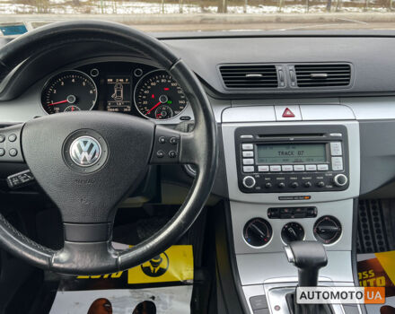 Белый Фольксваген Пассат, объемом двигателя 2 л и пробегом 105 тыс. км за 9999 $, фото 17 на Automoto.ua
