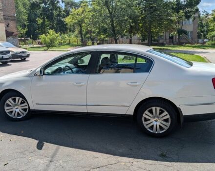 Белый Фольксваген Пассат, объемом двигателя 1.8 л и пробегом 183 тыс. км за 6500 $, фото 5 на Automoto.ua