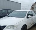 Белый Фольксваген Пассат, объемом двигателя 2 л и пробегом 290 тыс. км за 1680 $, фото 1 на Automoto.ua