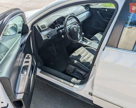 Білий Фольксваген Пассат, об'ємом двигуна 1.8 л та пробігом 224 тис. км за 6999 $, фото 31 на Automoto.ua