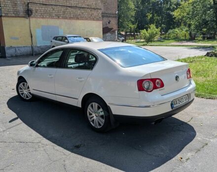 Белый Фольксваген Пассат, объемом двигателя 1.8 л и пробегом 183 тыс. км за 6500 $, фото 6 на Automoto.ua