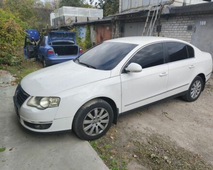 Белый Фольксваген Пассат, объемом двигателя 1.8 л и пробегом 260 тыс. км за 5900 $, фото 5 на Automoto.ua