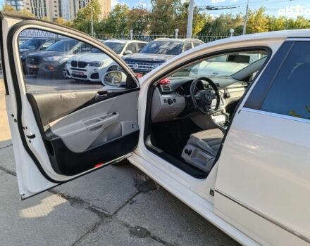 Белый Фольксваген Пассат, объемом двигателя 2 л и пробегом 387 тыс. км за 8840 $, фото 18 на Automoto.ua