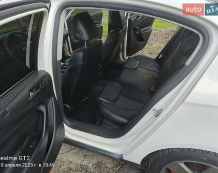 Білий Фольксваген Пассат, об'ємом двигуна 1.98 л та пробігом 251 тис. км за 7600 $, фото 15 на Automoto.ua