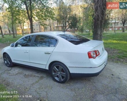 Білий Фольксваген Пассат, об'ємом двигуна 1.98 л та пробігом 251 тис. км за 7600 $, фото 10 на Automoto.ua