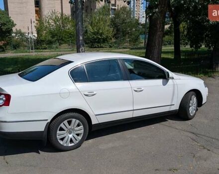 Білий Фольксваген Пассат, об'ємом двигуна 1.8 л та пробігом 224 тис. км за 6999 $, фото 11 на Automoto.ua
