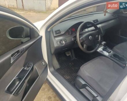 Білий Фольксваген Пассат, об'ємом двигуна 1.8 л та пробігом 140 тис. км за 6300 $, фото 3 на Automoto.ua