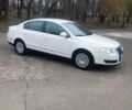 Белый Фольксваген Пассат, объемом двигателя 2 л и пробегом 323 тыс. км за 7950 $, фото 1 на Automoto.ua