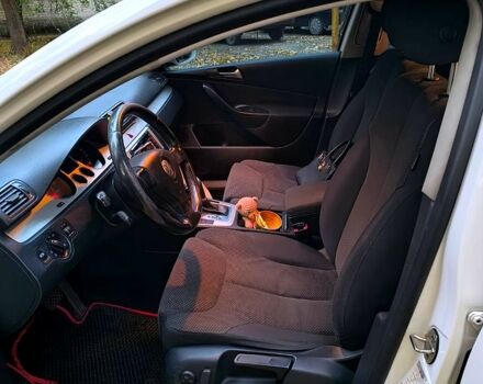 Белый Фольксваген Пассат, объемом двигателя 1.8 л и пробегом 212 тыс. км за 6500 $, фото 3 на Automoto.ua