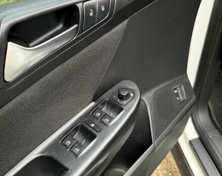 Білий Фольксваген Пассат, об'ємом двигуна 1.8 л та пробігом 307 тис. км за 6900 $, фото 13 на Automoto.ua