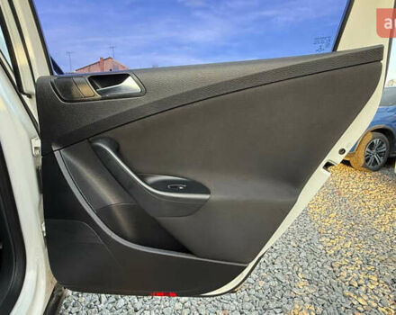 Белый Фольксваген Пассат, объемом двигателя 1.6 л и пробегом 324 тыс. км за 6950 $, фото 27 на Automoto.ua