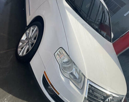 Белый Фольксваген Пассат, объемом двигателя 2 л и пробегом 260 тыс. км за 8800 $, фото 1 на Automoto.ua