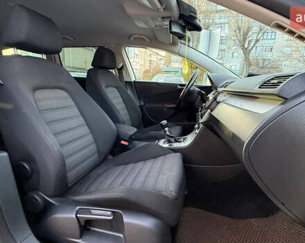 Белый Фольксваген Пассат, объемом двигателя 1.6 л и пробегом 324 тыс. км за 6950 $, фото 28 на Automoto.ua