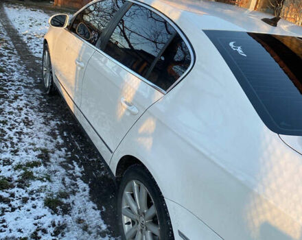 Белый Фольксваген Пассат, объемом двигателя 2 л и пробегом 260 тыс. км за 8800 $, фото 12 на Automoto.ua