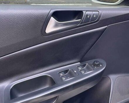 Фольксваген Пассат 2010 в Полтаве на Automoto.ua Белый Фольксваген Пассат, объемом двигателя 1.8 л и пробегом 244 тыс. км за 7900 $, фото 10 на Automoto.ua