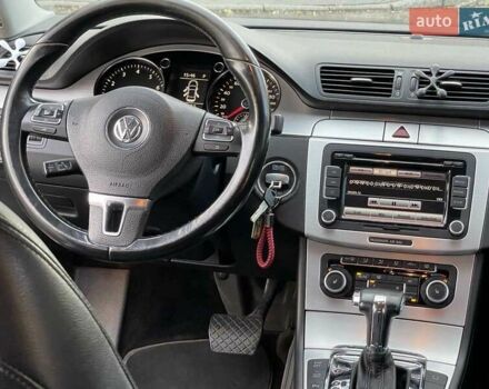 Фольксваген Пассат 2010 в Полтаве на Automoto.ua Белый Фольксваген Пассат, объемом двигателя 1.8 л и пробегом 244 тыс. км за 7900 $, фото 25 на Automoto.ua