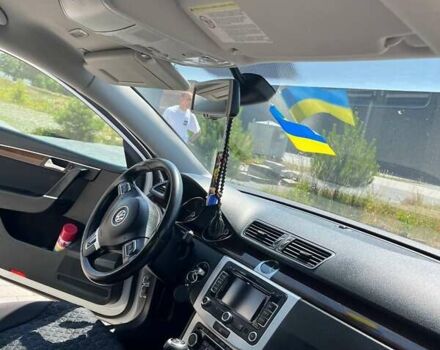 Белый Фольксваген Пассат, объемом двигателя 1.97 л и пробегом 260 тыс. км за 10000 $, фото 11 на Automoto.ua