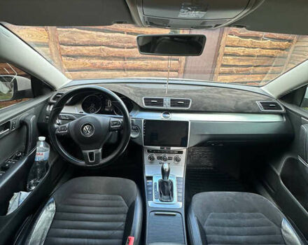 Белый Фольксваген Пассат, объемом двигателя 1.8 л и пробегом 175 тыс. км за 9200 $, фото 4 на Automoto.ua