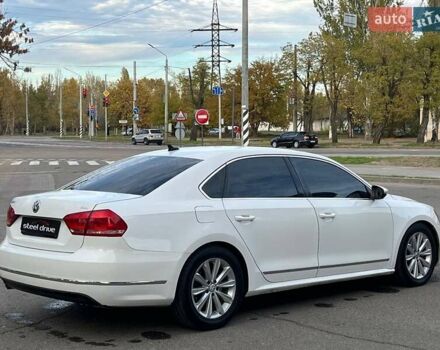 Білий Фольксваген Пассат, об'ємом двигуна 2.48 л та пробігом 300 тис. км за 8599 $, фото 3 на Automoto.ua