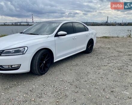 Белый Фольксваген Пассат, объемом двигателя 2.5 л и пробегом 212 тыс. км за 10300 $, фото 7 на Automoto.ua