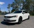 Белый Фольксваген Пассат, объемом двигателя 2.5 л и пробегом 346 тыс. км за 8000 $, фото 1 на Automoto.ua