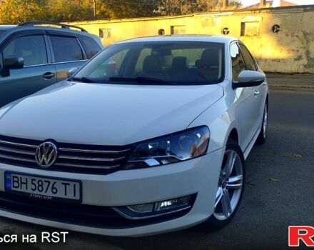 Белый Фольксваген Пассат, объемом двигателя 2 л и пробегом 220 тыс. км за 10700 $, фото 3 на Automoto.ua