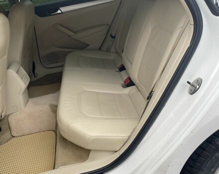 Белый Фольксваген Пассат, объемом двигателя 2.5 л и пробегом 319 тыс. км за 9950 $, фото 7 на Automoto.ua