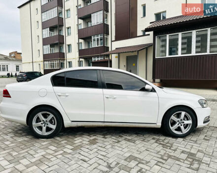 Білий Фольксваген Пассат, об'ємом двигуна 1.6 л та пробігом 285 тис. км за 10700 $, фото 4 на Automoto.ua