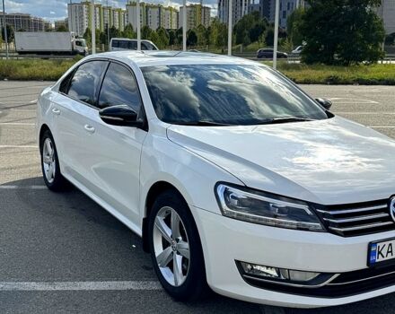 Білий Фольксваген Пассат, об'ємом двигуна 2.5 л та пробігом 270 тис. км за 11000 $, фото 1 на Automoto.ua