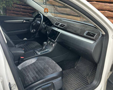 Белый Фольксваген Пассат, объемом двигателя 1.8 л и пробегом 175 тыс. км за 9200 $, фото 6 на Automoto.ua