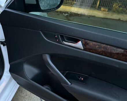 Білий Фольксваген Пассат, об'ємом двигуна 2 л та пробігом 270 тис. км за 9550 $, фото 9 на Automoto.ua