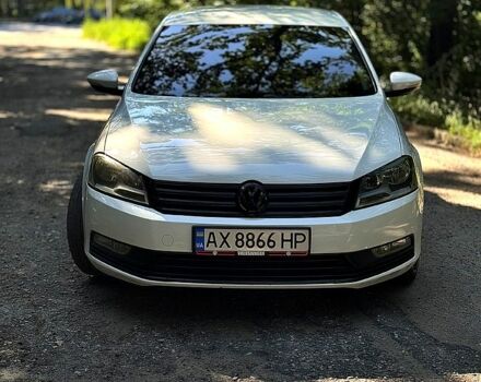 Білий Фольксваген Пассат, об'ємом двигуна 1.8 л та пробігом 264 тис. км за 10000 $, фото 1 на Automoto.ua