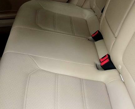 Белый Фольксваген Пассат, объемом двигателя 2 л и пробегом 220 тыс. км за 10700 $, фото 6 на Automoto.ua