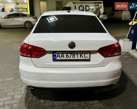 Білий Фольксваген Пассат, об'ємом двигуна 2.5 л та пробігом 285 тис. км за 9300 $, фото 3 на Automoto.ua