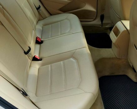 Белый Фольксваген Пассат, объемом двигателя 2 л и пробегом 220 тыс. км за 10700 $, фото 7 на Automoto.ua